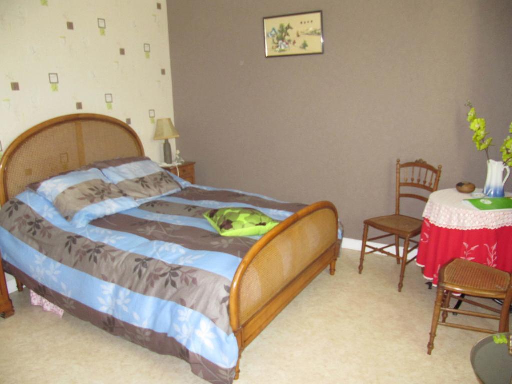 Val-Couesnon Chambres D'Hotes La Pinderie חדר תמונה