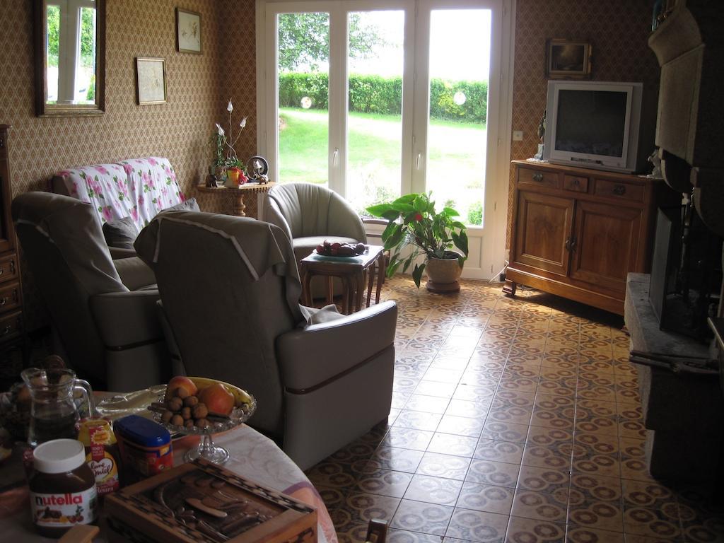 Val-Couesnon Chambres D'Hotes La Pinderie מראה חיצוני תמונה