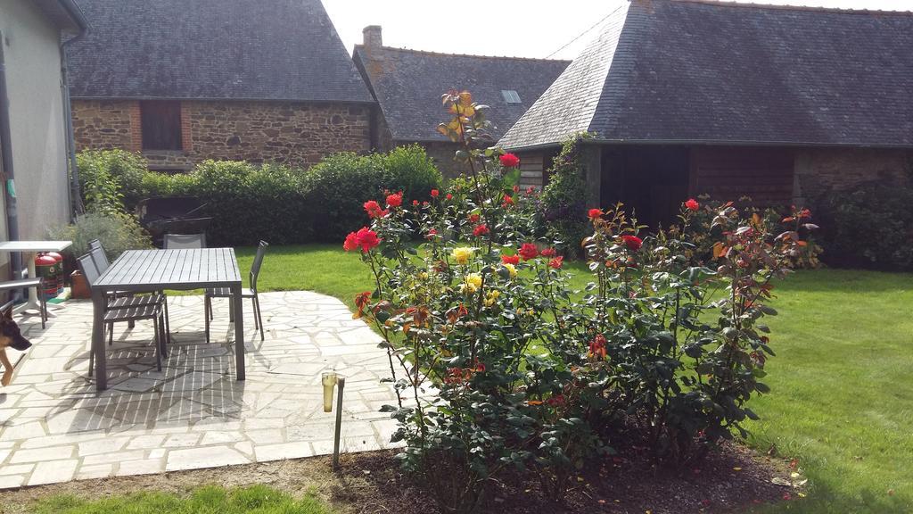 Val-Couesnon Chambres D'Hotes La Pinderie מראה חיצוני תמונה